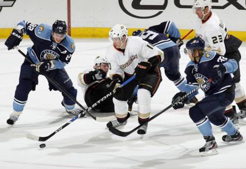 НХЛ. Мощь Анахайма, поражение Бостона, успех Нью-Джерси и Виннипега