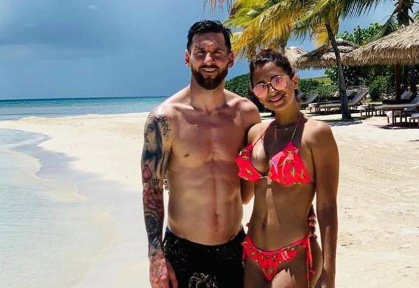 Футбольному комментатору грозит арест за оскорбление жены Месси Футбольному комментатору грозит арест за оскорбление жены Месси