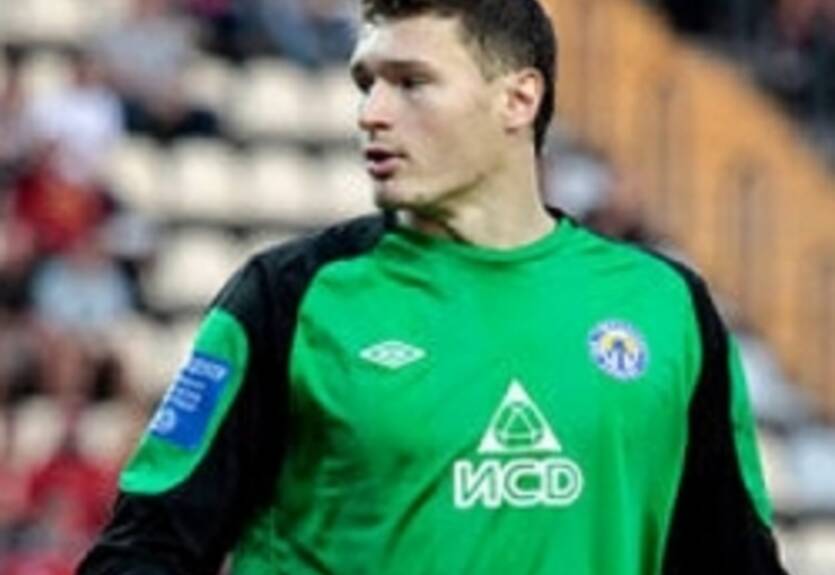 Непогодов начинает заниматься в общей группе