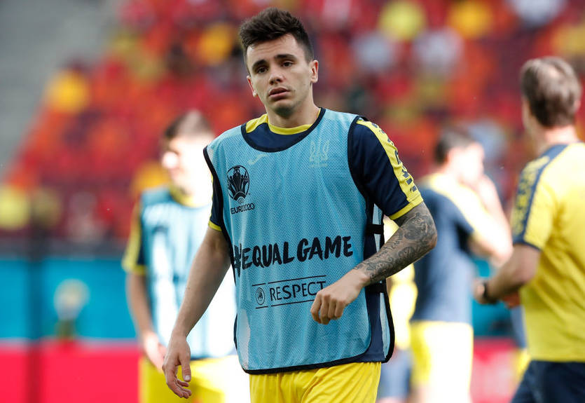 Шапаренко открыл счет в матче с Францией великолепным ударом в девятку Шапаренко открыл счет в матче с Францией великолепным ударом в девятку