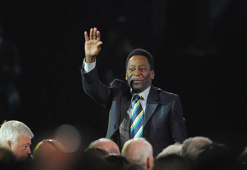 Пеле перенес операцию по удалению опухоли