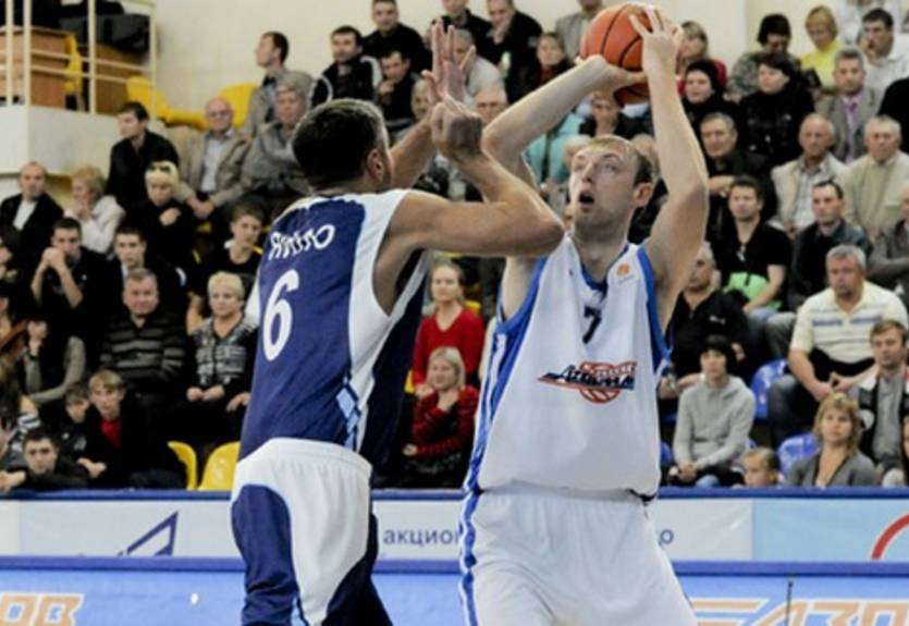 Суперлига. Новый тренер Азовмаша дебютирует разгромной победой