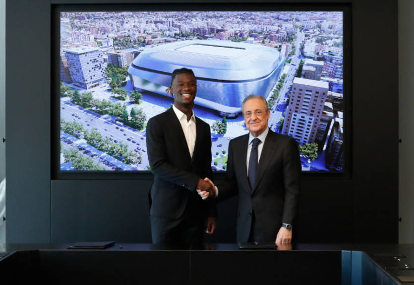 Реал представил Камавингу