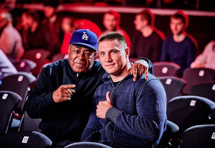 Тренер Сиренко: Владислав готов выйти против Усика, Джошуа, Джойса и Уайта