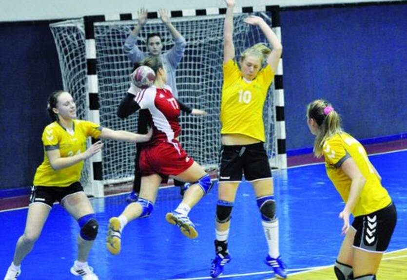 Гандбол. Днепрянка выигрывает первый матч в Португалии