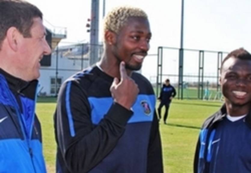 Арсенал сыграет в понедельник два спарринга