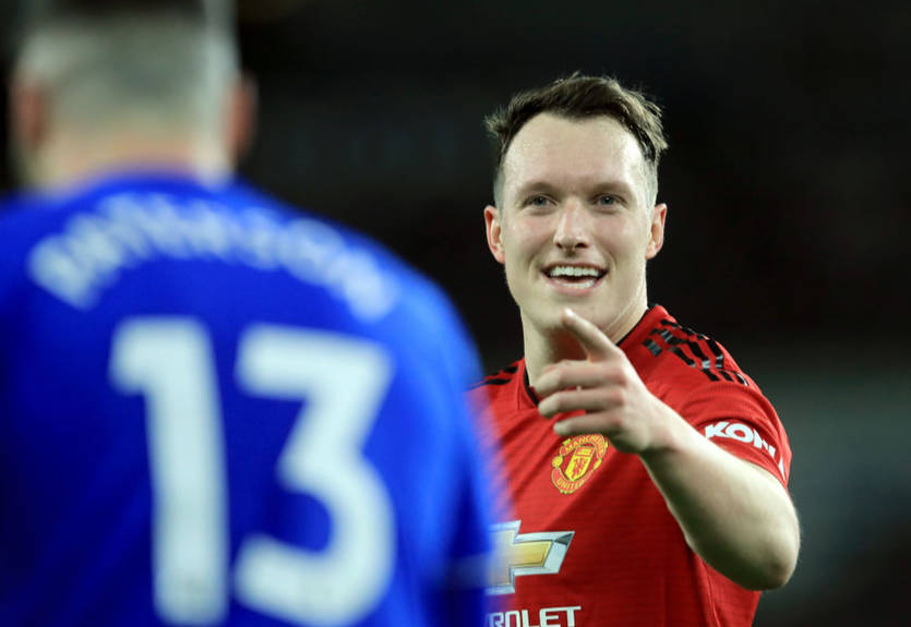 Фил Джонс впервые за 20 месяцев попал в заявку Манчестер Юнайтед