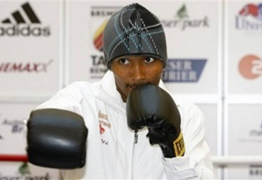 Морено может встретиться с Михаресом