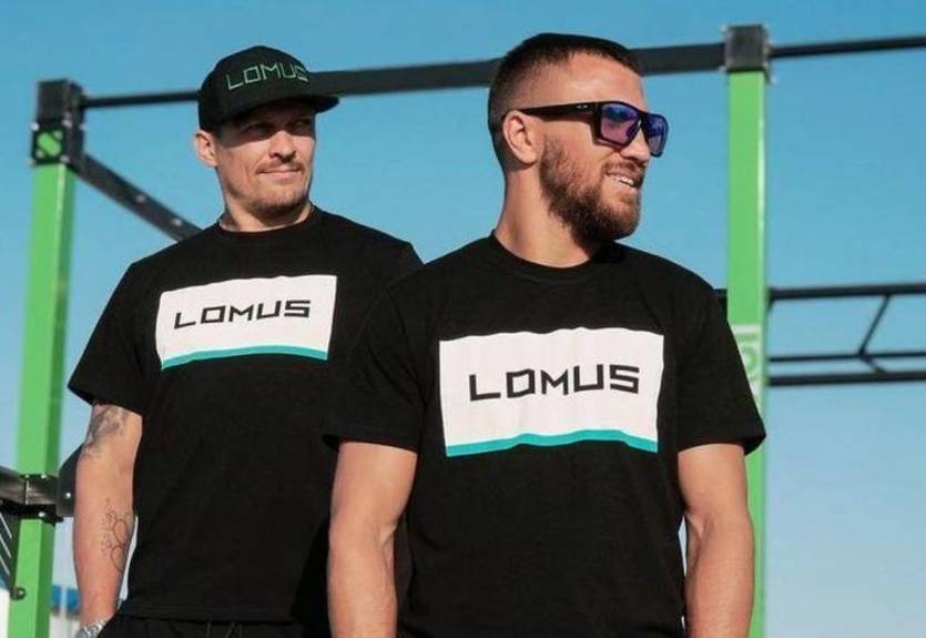 "Исторический бой": Ломаченко трогательно поздравил Усика с победой над Джошуа