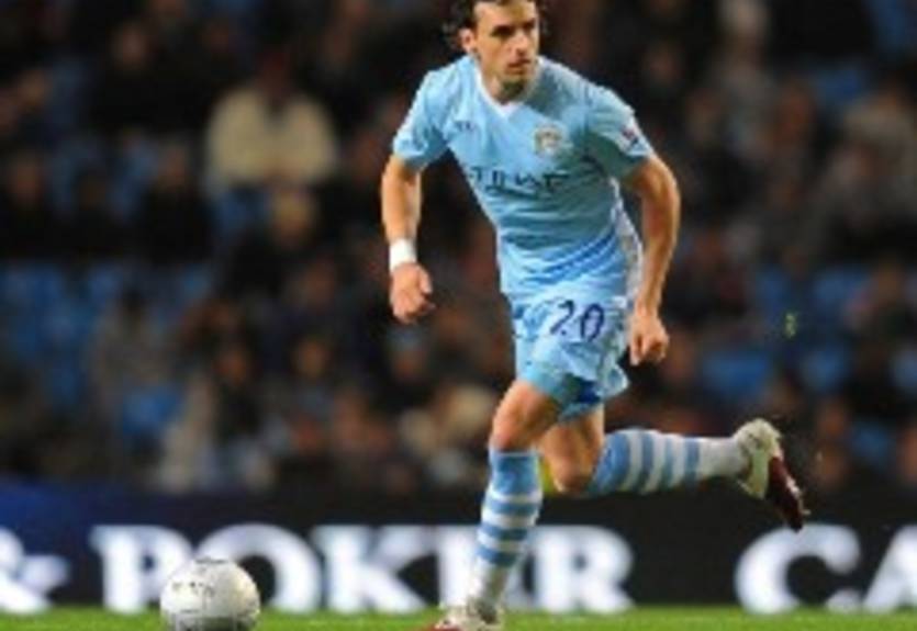 Травмы Харгривза надоедают Сити