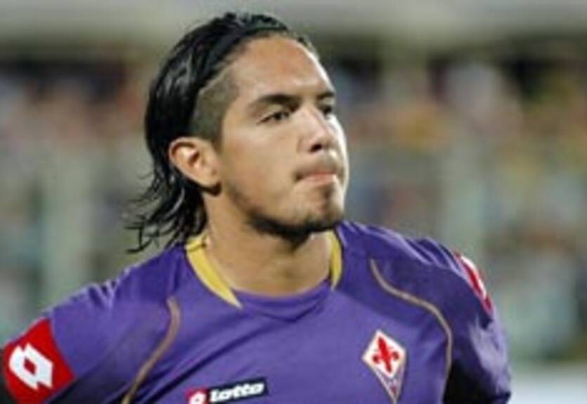 Росси защищает Варгаса