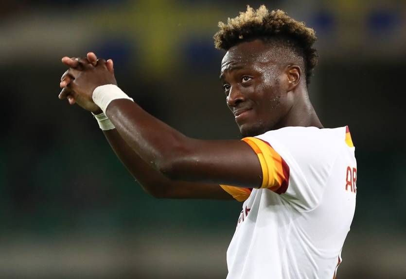 Рома довела счет в матче с Зарей до разгромного: видео гола