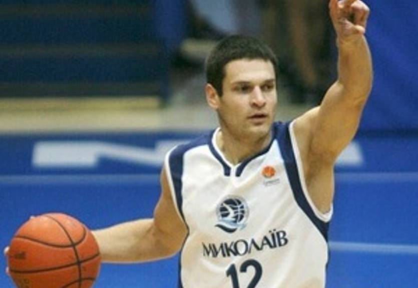 МБК Николаев отпускает трех украинцев