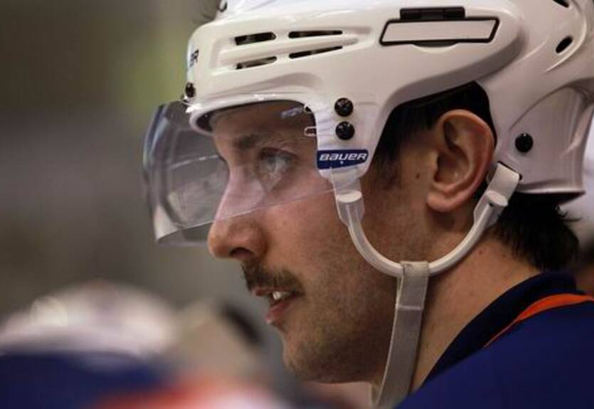 НХЛ. Ганье повторил достижение Гретцки и Лемье