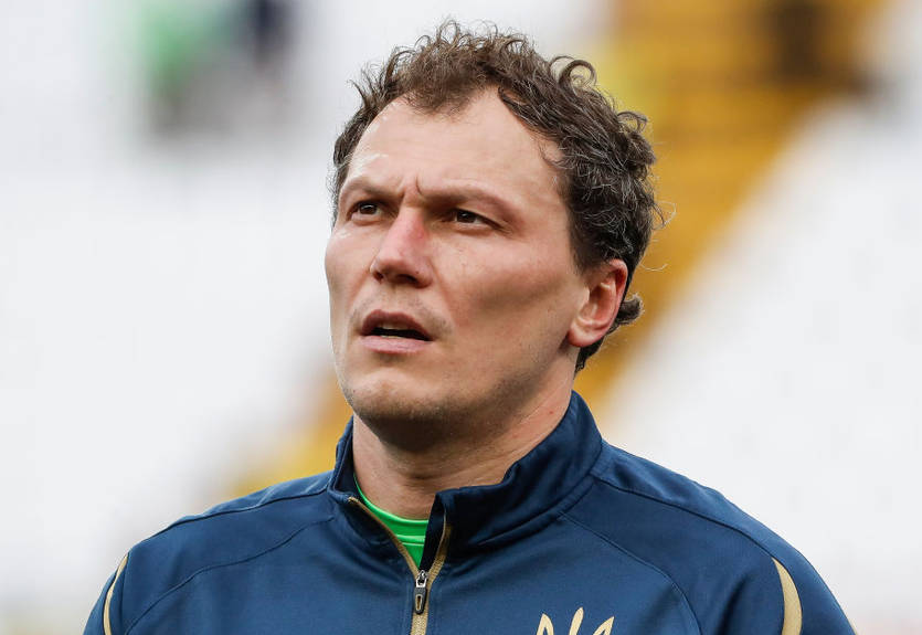 Пятов стал самым возрастным игроком в истории сборной Украины Пятов стал самым возрастным игроком в истории сборной Украины