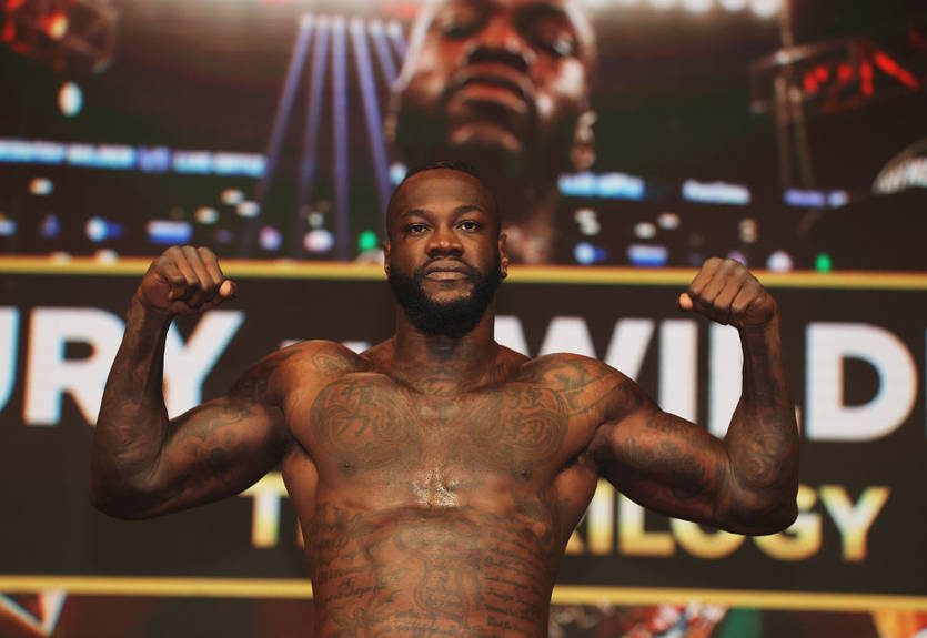 Уайлдер вышел на ринг в устрашающем костюме