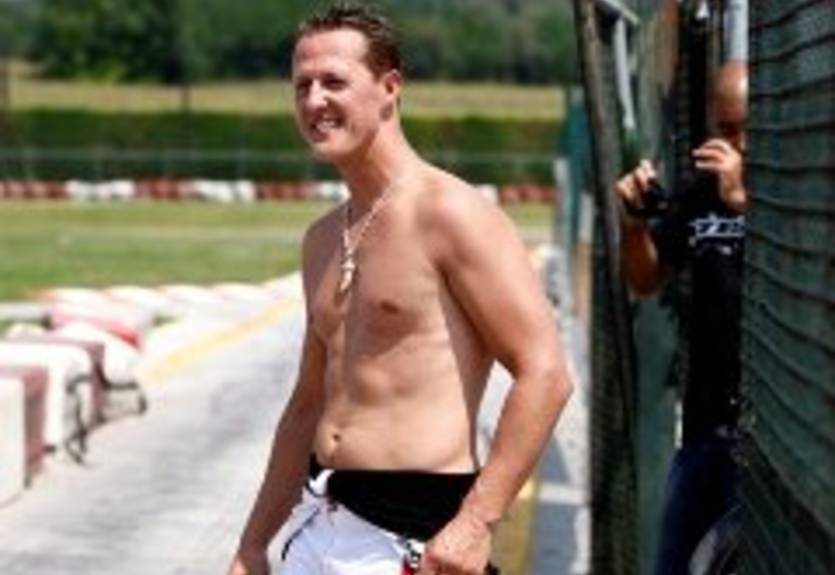 Формула-1. Шумахер не уйдет в футбол