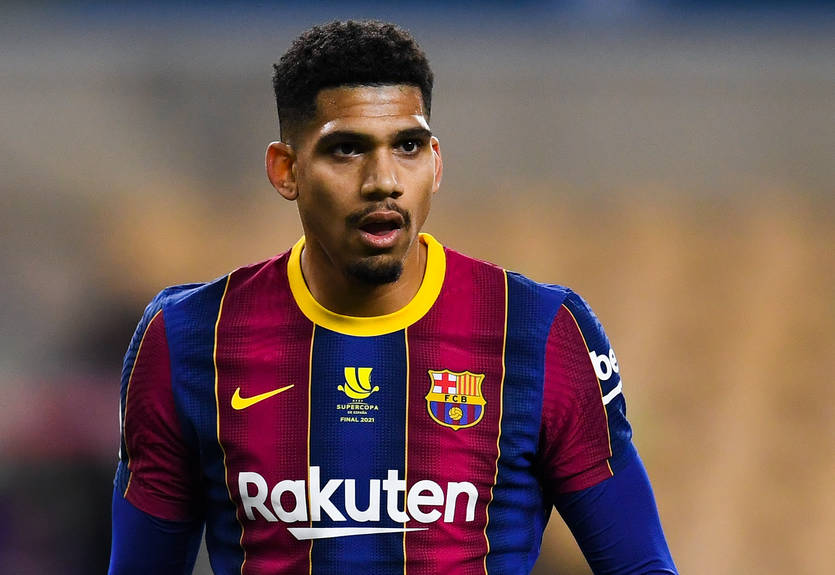 Защитник Барселоны может пропустить матч с Динамо из-за травмы