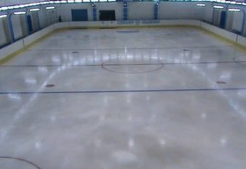 В Одессе открылась школа-каток "Льдинка"