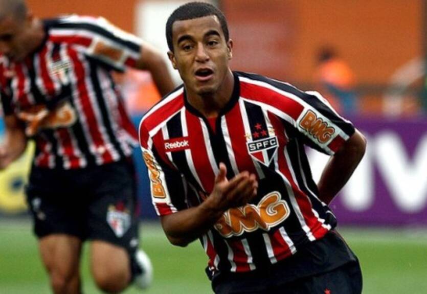 Челси: 35 миллионов за Лукаса