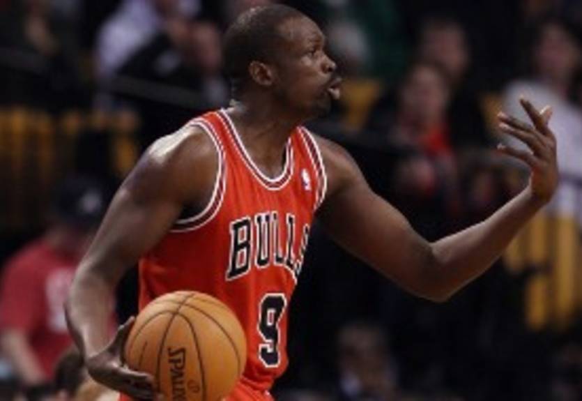 НБА. У Денга проблемы с запястьем