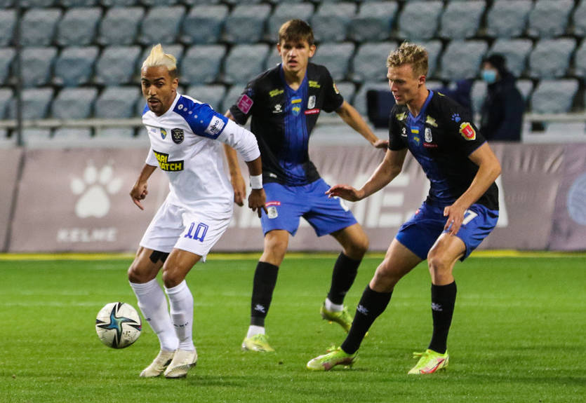 Черноморец и Львов сильнейшего не определили