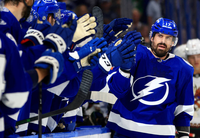 НХЛ: Питтсбург снова разгромно проиграл дома, Тампа не заметила Аризону НХЛ: Питтсбург снова разгромно проиграл дома, Тампа не заметила Аризону