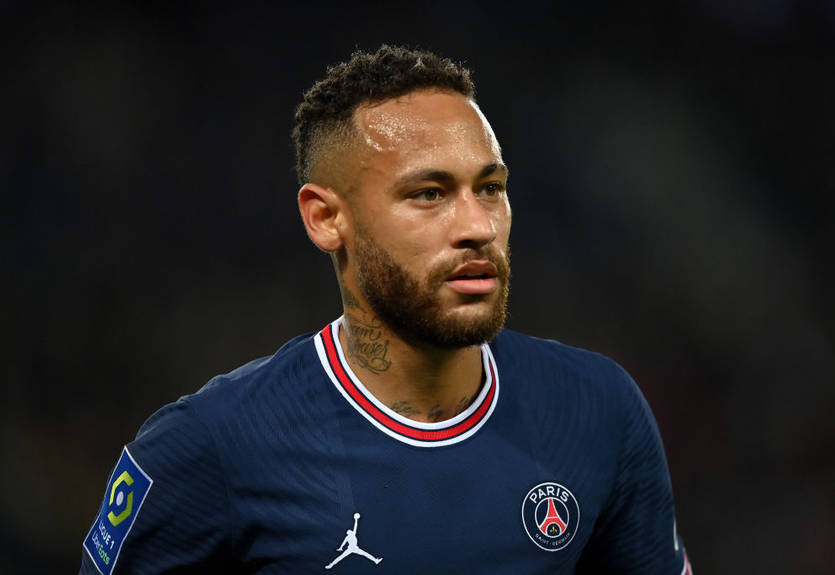 Неймар жестко ответил критикам, которые сомневаются в его профессионализме