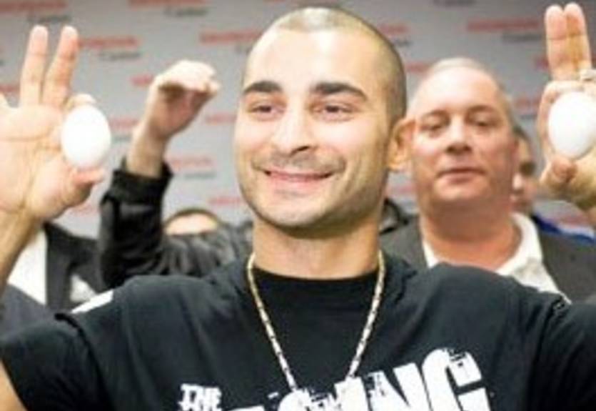 Дарчинян будет драться в апреле