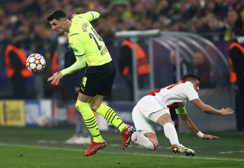 Боруссия Д - Аякс 1:3 Видео голов и обзор матча Лиги чемпионов