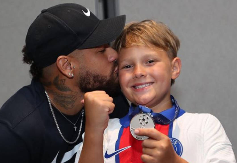 Неймар, Азар и Марсьяль: топ-футболисты, ставшие родителями в раннем возрасте