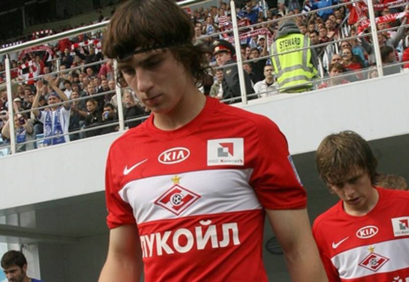 Александрия смотрит игрока Спартака