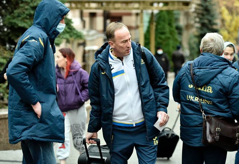 Сборная Украины отправилась в Одессу на матч против сборной Болгарии