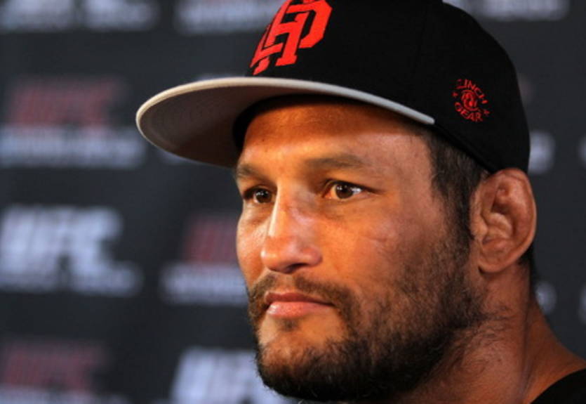 Дэн Хендерсон отказался от боя с Ногейрой