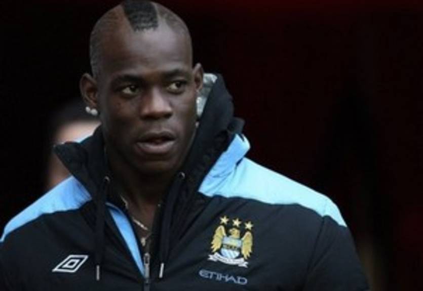 Балотелли опроверг слухи об уходе
