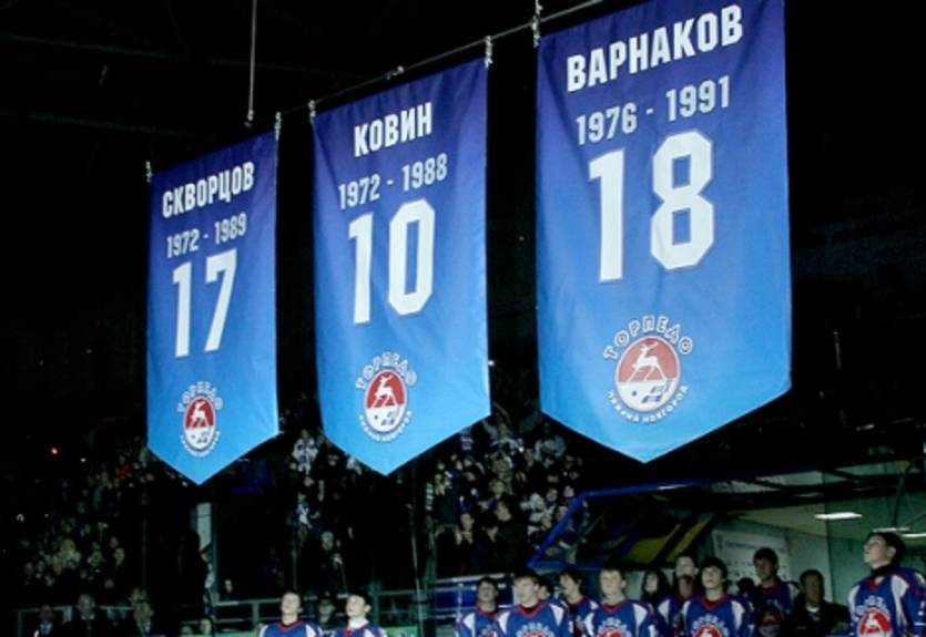 КХЛ. Юбилейная победа Торпедо, сухари Магнитки и Атланта
