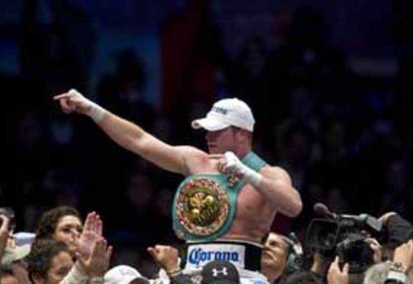 Рейносо: "Сауль не упустит возможности драться с Мейвезером"