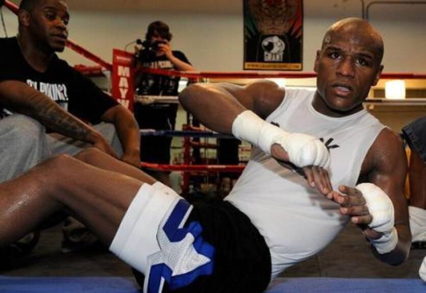 Мейвезер сможет провести бой 5 мая