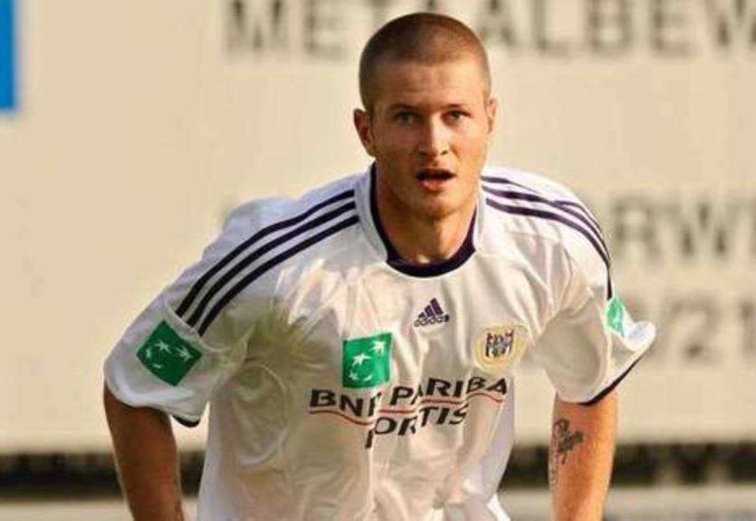 Днепр усилится защитником Андерлехта