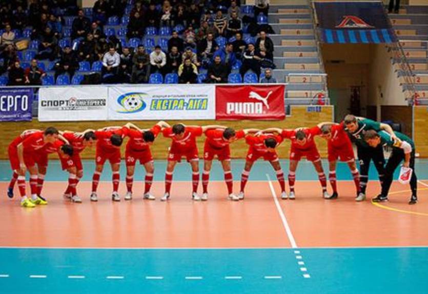 Футзал. Локомотив бьет Монолит, Энергия теряет очки в Ровно