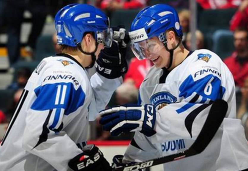 Молодежный ЧМ. Финляндия и Россия выходят в полуфинал