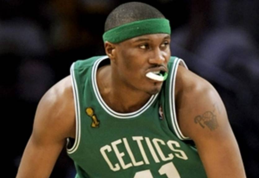 Никс: на прицеле Поузи