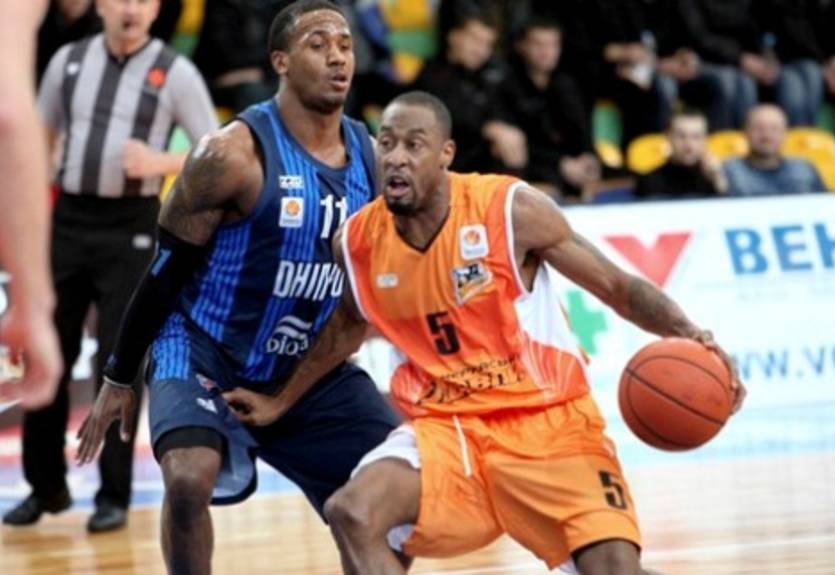 Суперлига. Мавпы разобрали Днепр