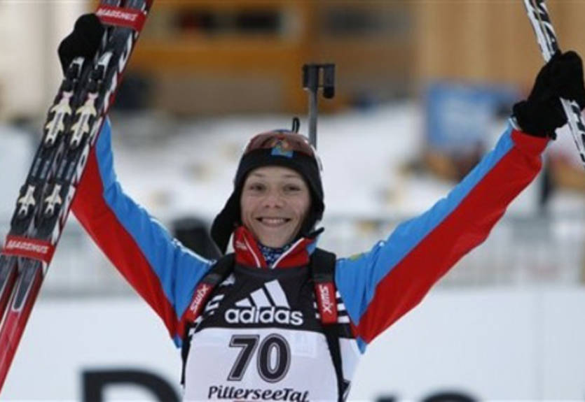 Биатлон. Первая российская победа