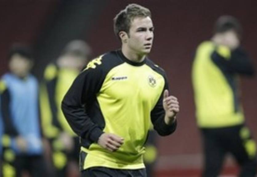 Гетце выбыл до января