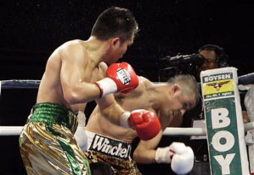 Вилория сенсационно одолел Сегуру