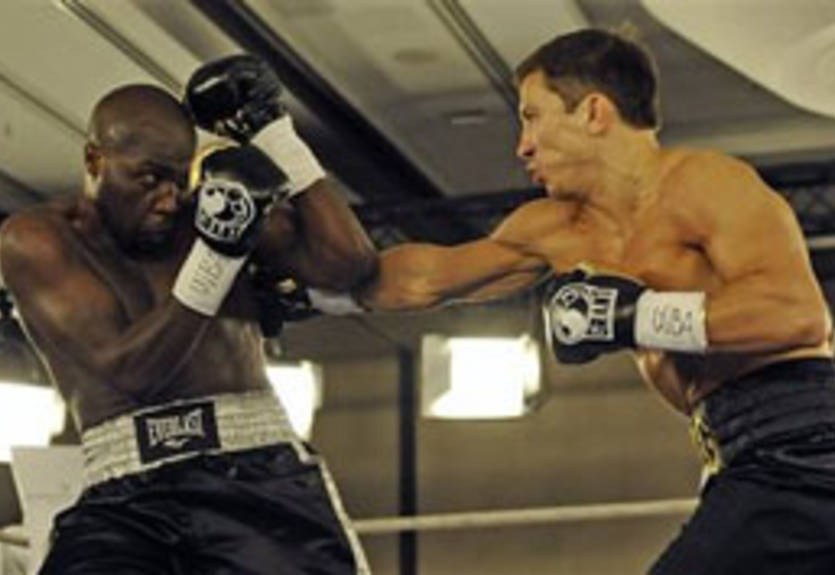 Головкин нокаутировал Саймона