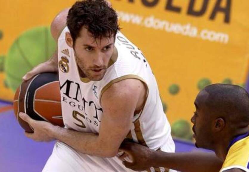 Фернандес задерживается в Мадриде