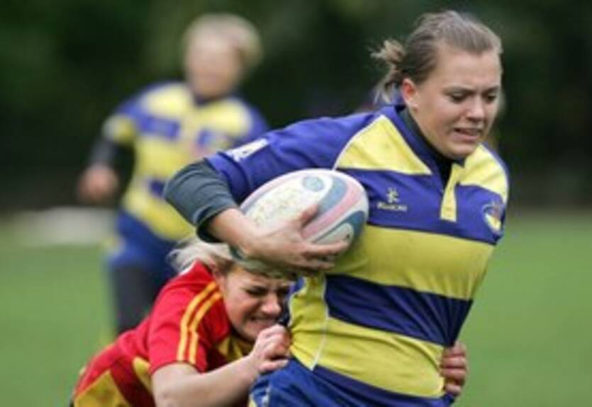 Украинки "зажигают" на регбийном турнире в Дубаи