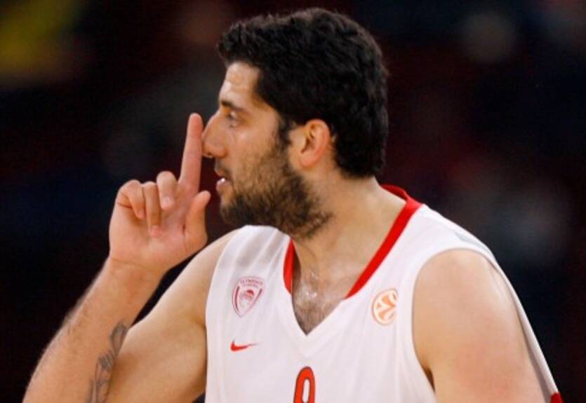 Армани Джинс теряет Буруссиса